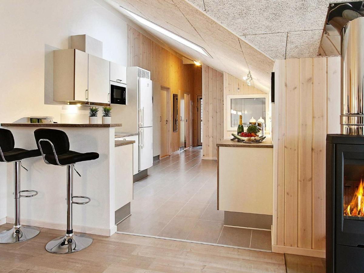 12 Person Holiday Home In Hasselberg كابلن المظهر الخارجي الصورة