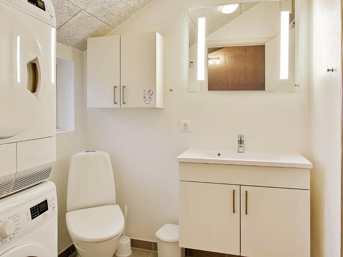 12 Person Holiday Home In Hasselberg كابلن المظهر الخارجي الصورة
