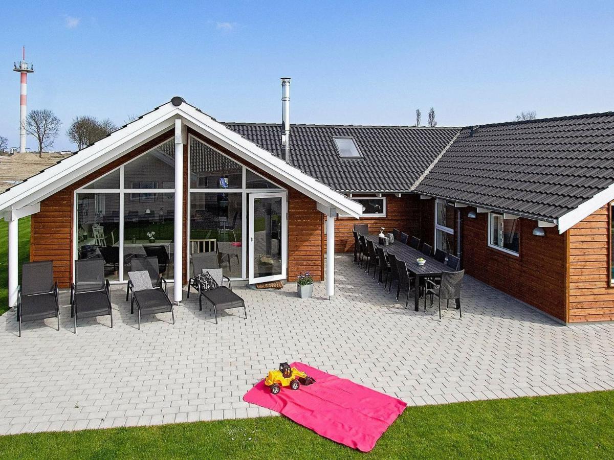 12 Person Holiday Home In Hasselberg كابلن الغرفة الصورة