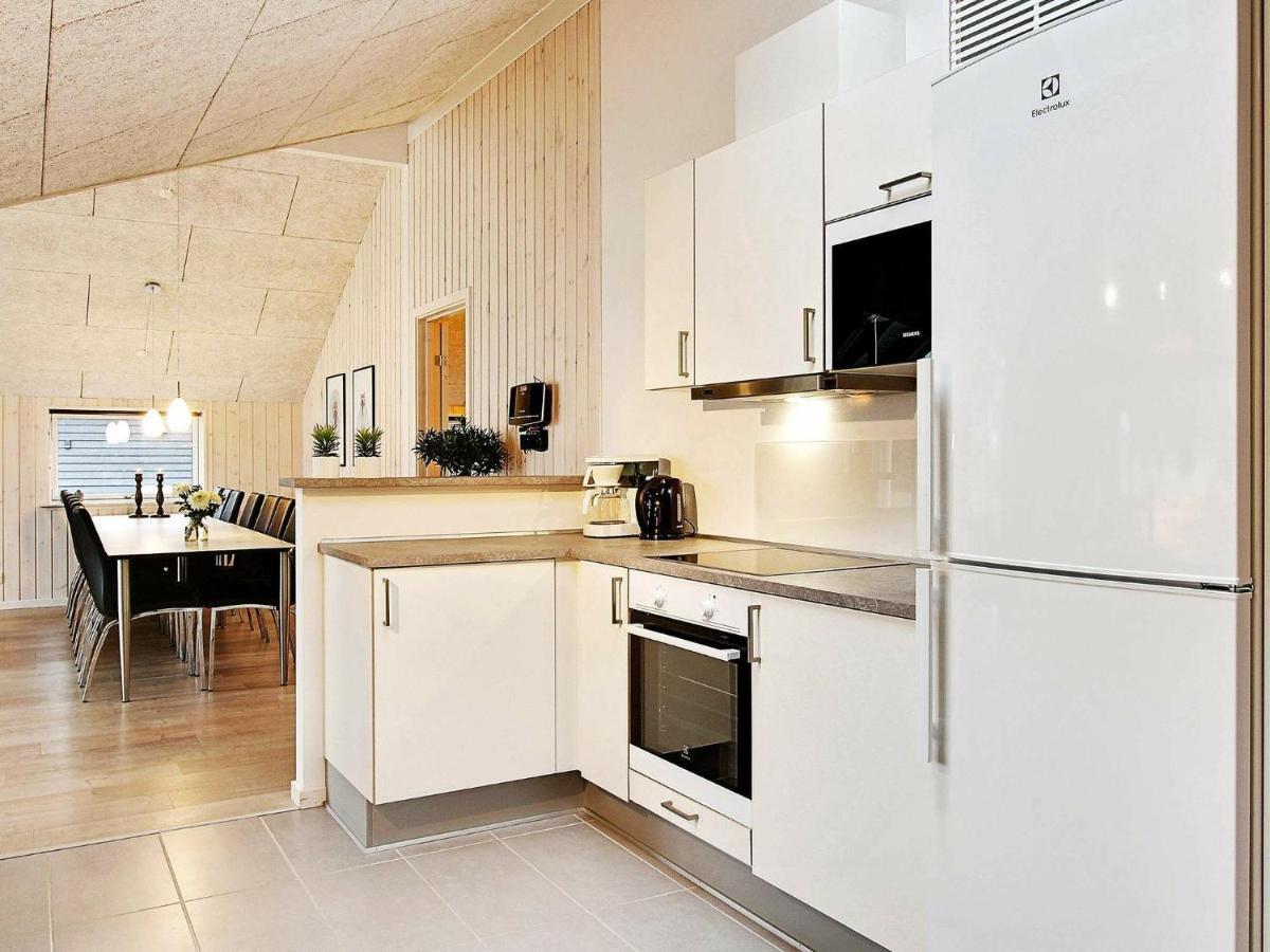 12 Person Holiday Home In Hasselberg كابلن المظهر الخارجي الصورة